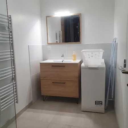 La Pierrina - Chamois - 3 Etoiles 엑스레뱅